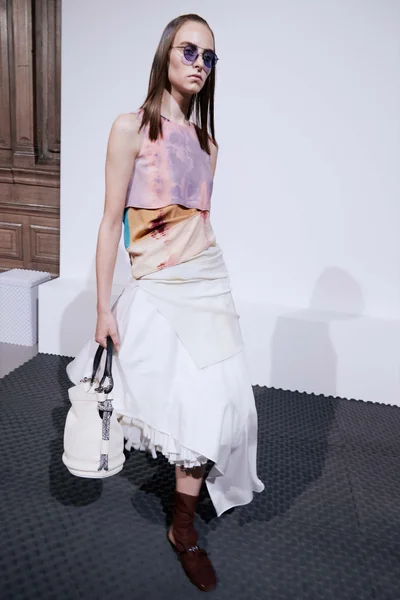 Look 7